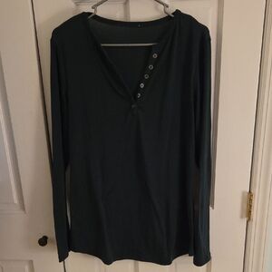 Women's Long-Sleeve Henley Top - Dark Green
